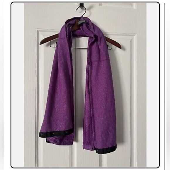 Excellent Condition Purple Lululemon Vinyasa Rulu Wrap/Scarf - Picture 6 of 8